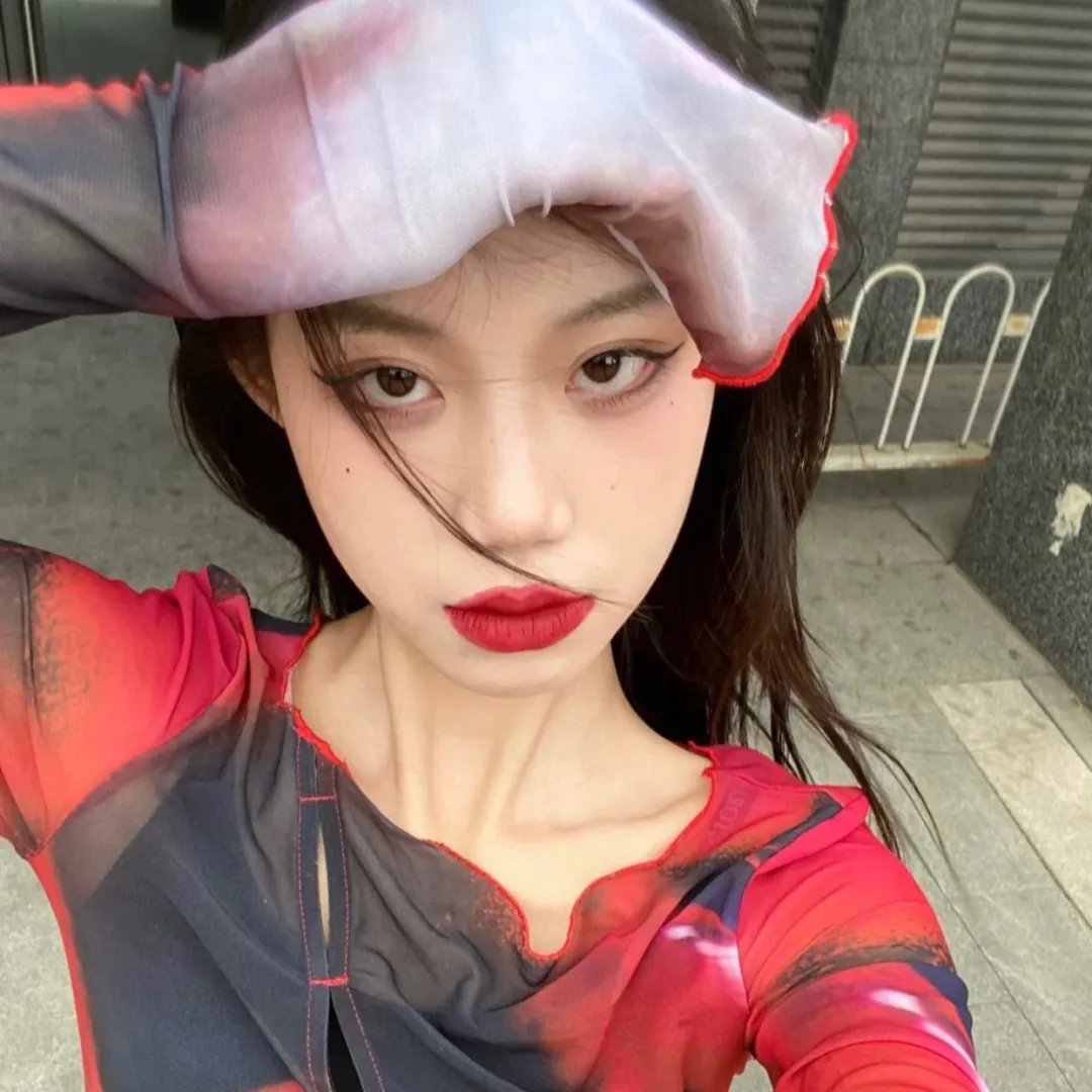 红发女郎